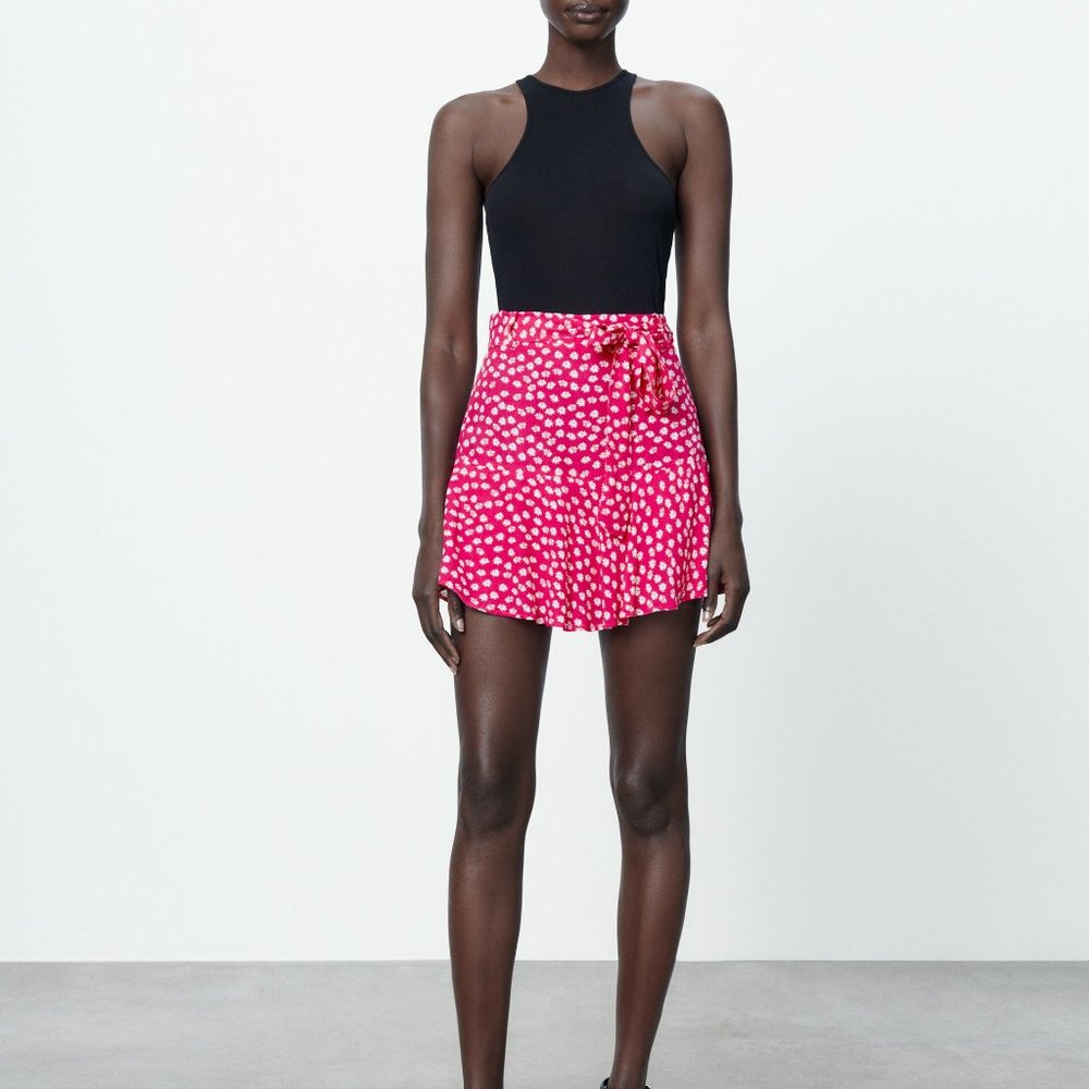 Zara Daisy Floral Skirt